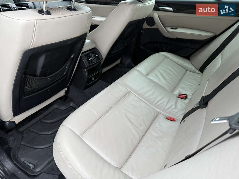 Внедорожник / Кроссовер BMW X3 2013 в Ковеле