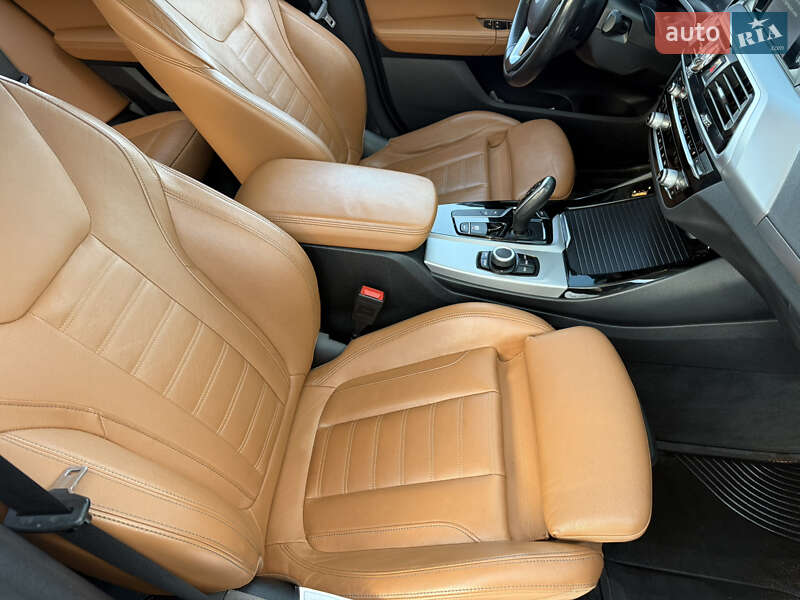 Внедорожник / Кроссовер BMW X3 2018 в Хмельницком