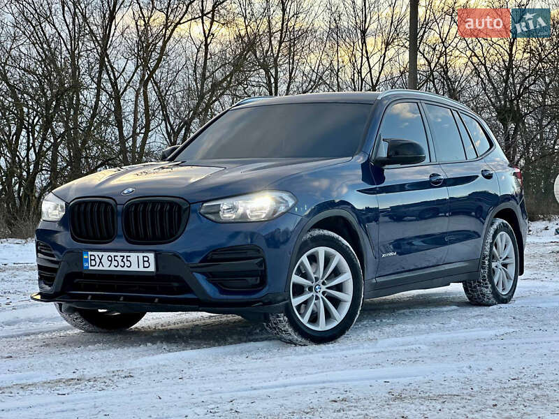 Внедорожник / Кроссовер BMW X3 2018 в Хмельницком