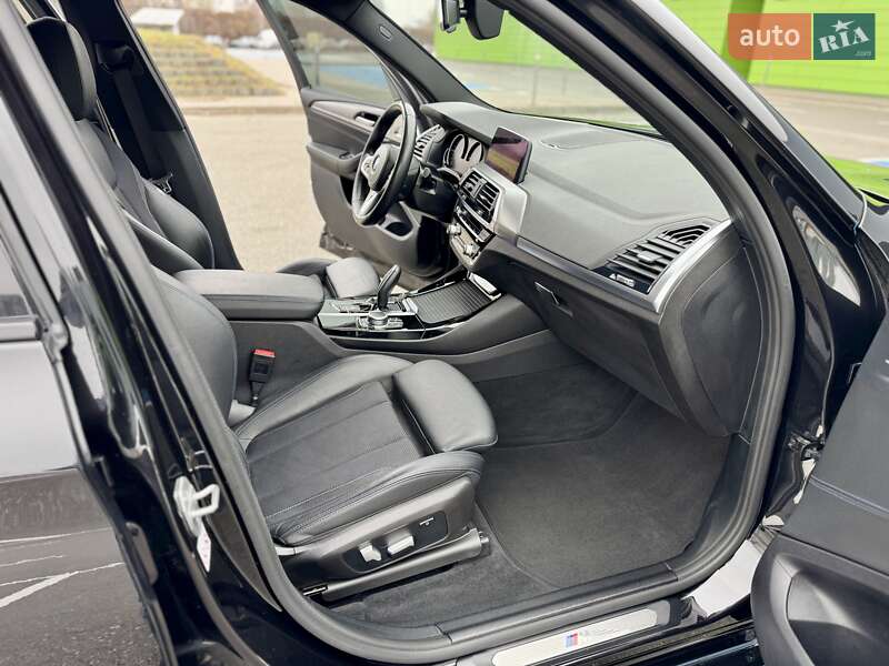 Внедорожник / Кроссовер BMW X3 2020 в Киеве