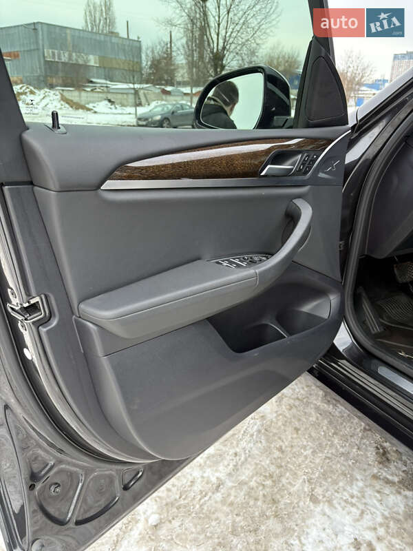 Внедорожник / Кроссовер BMW X3 2018 в Киеве