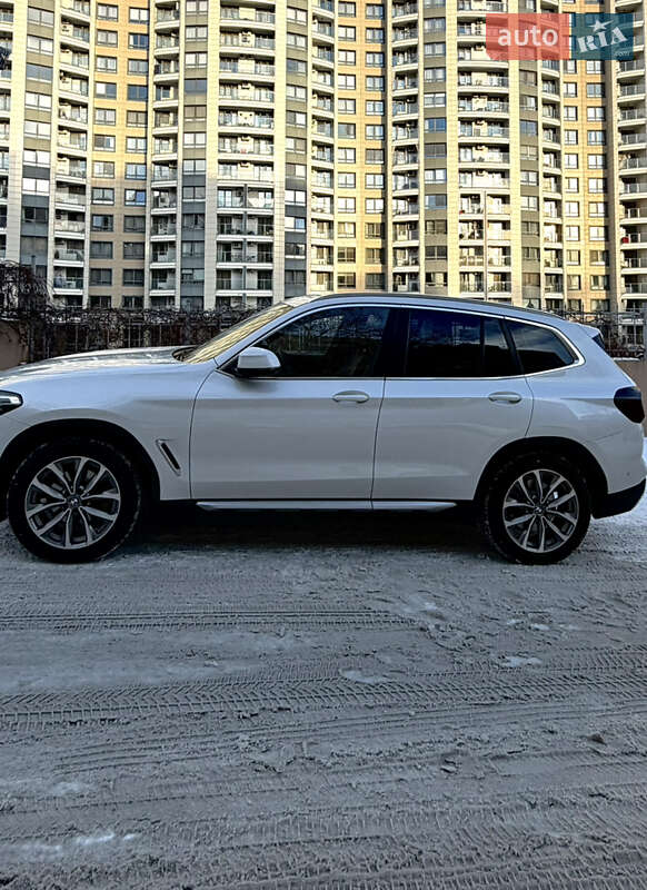 Внедорожник / Кроссовер BMW X3 2022 в Киеве