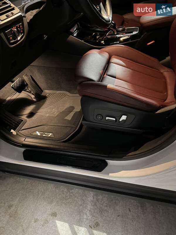 Внедорожник / Кроссовер BMW X3 2022 в Киеве