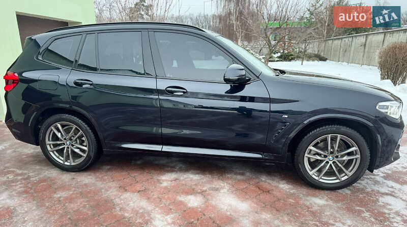 Внедорожник / Кроссовер BMW X3 2021 в Киеве