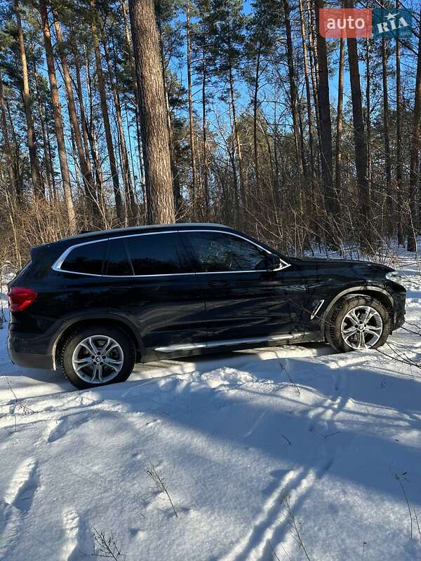 Внедорожник / Кроссовер BMW X3 2019 в Киеве