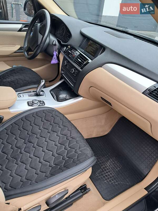 Внедорожник / Кроссовер BMW X3 2015 в Ужгороде