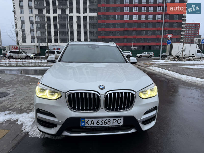 Внедорожник / Кроссовер BMW X3 2018 в Киеве