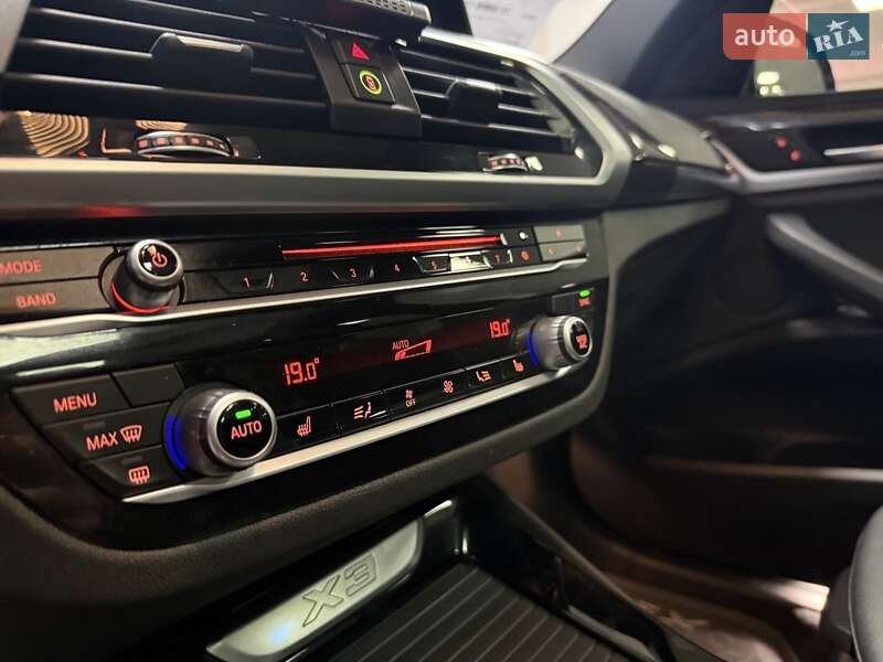 Внедорожник / Кроссовер BMW X3 2018 в Полтаве