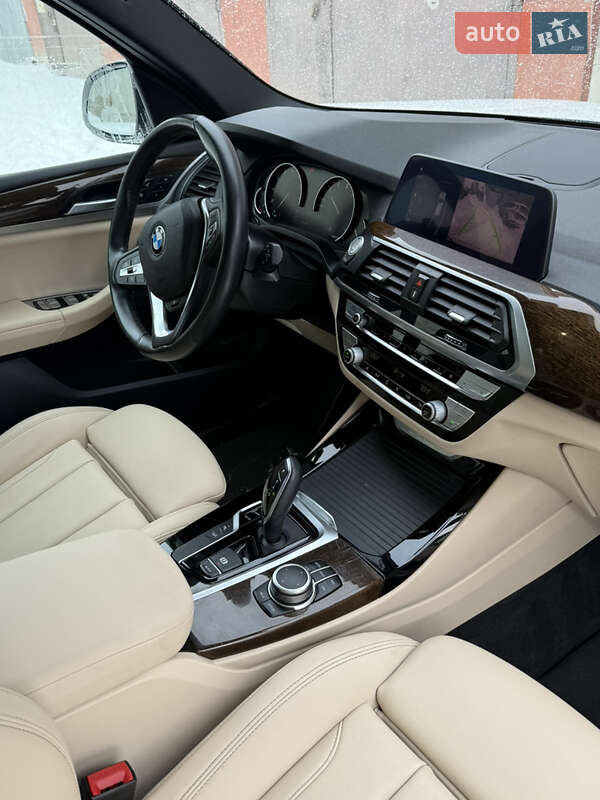 Внедорожник / Кроссовер BMW X3 2020 в Львове