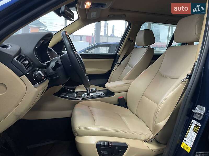 Внедорожник / Кроссовер BMW X3 2017 в Киеве