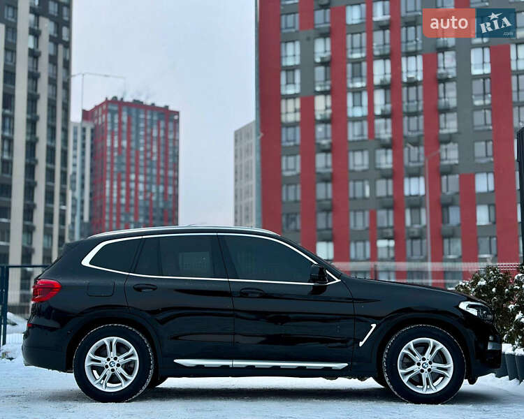 Внедорожник / Кроссовер BMW X3 2019 в Киеве