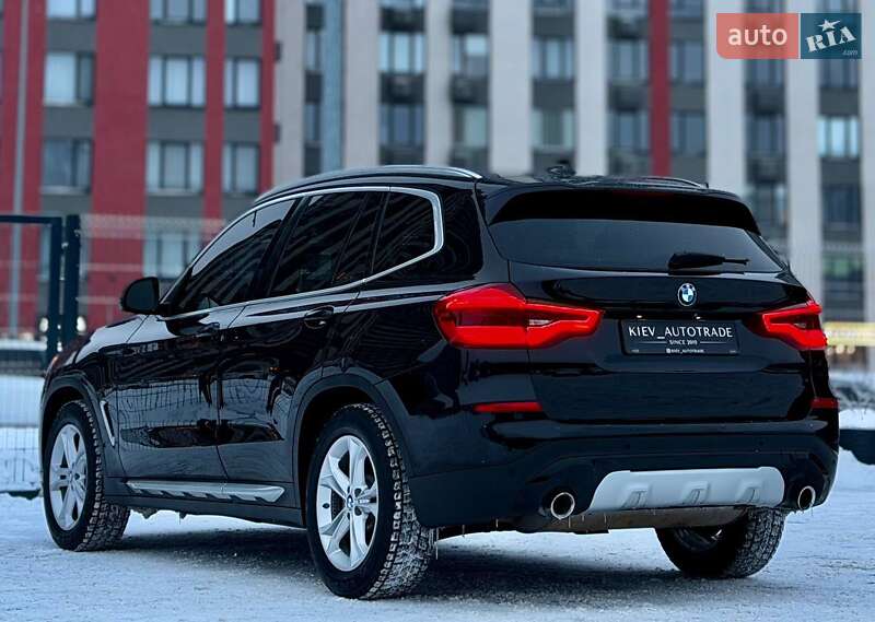 Внедорожник / Кроссовер BMW X3 2019 в Киеве