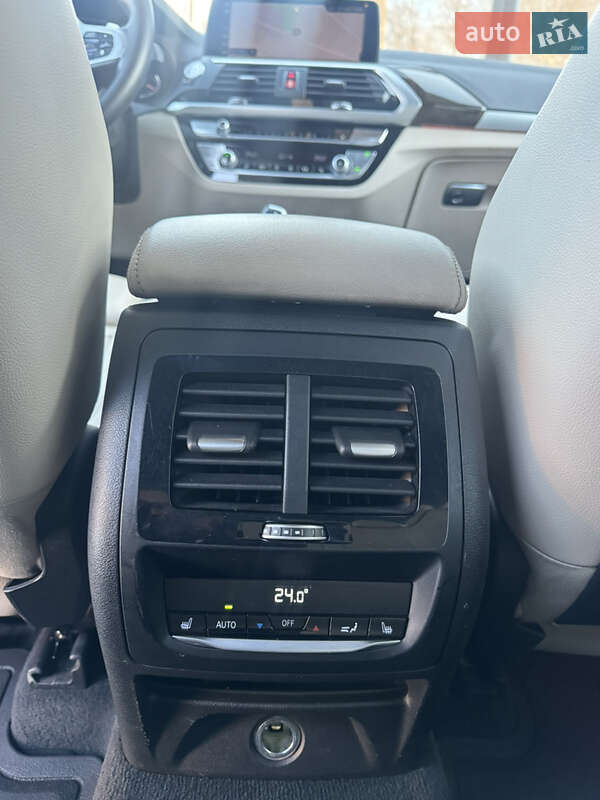 Внедорожник / Кроссовер BMW X3 2018 в Львове