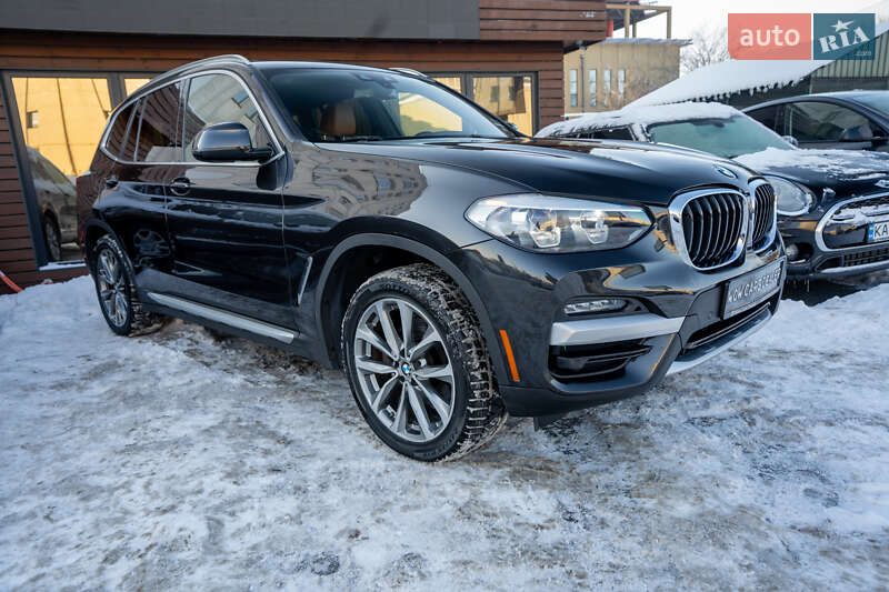Внедорожник / Кроссовер BMW X3 2019 в Киеве