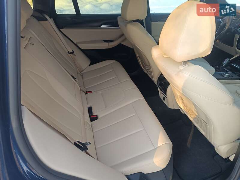 Внедорожник / Кроссовер BMW X3 2018 в Львове