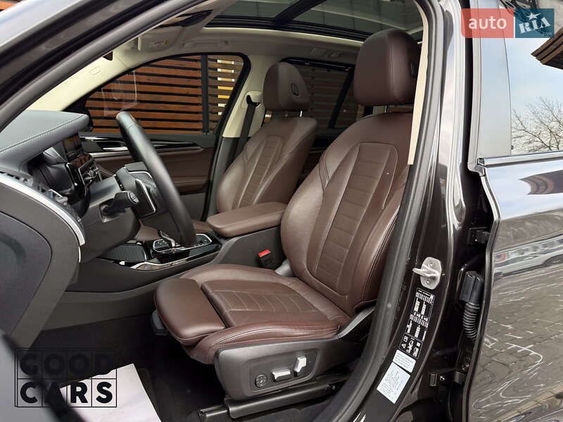 Внедорожник / Кроссовер BMW X3 2022 в Одессе