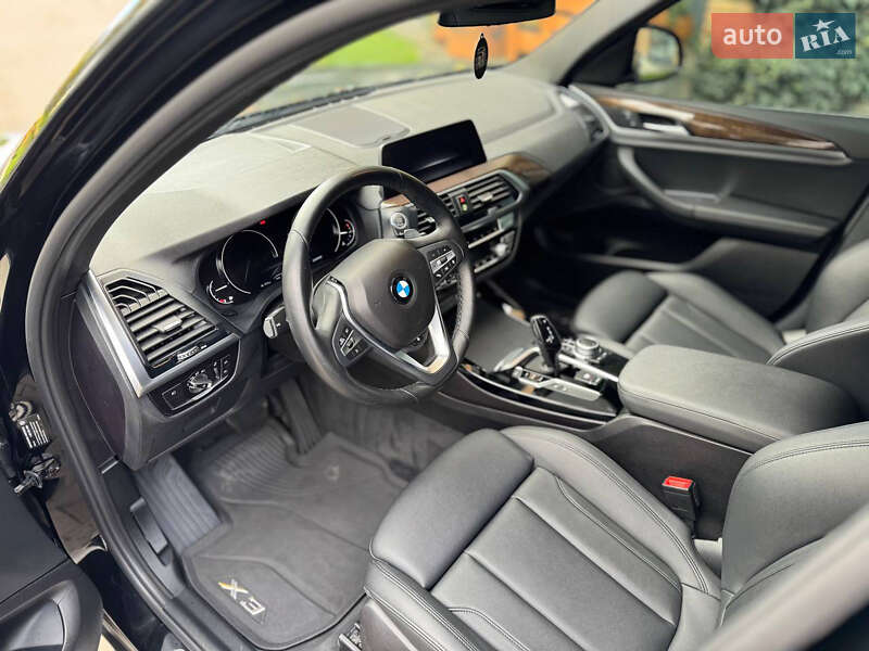 Внедорожник / Кроссовер BMW X3 2021 в Черновцах