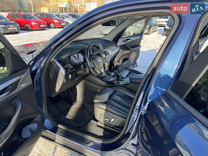 Внедорожник / Кроссовер BMW X3 2017 в Полтаве