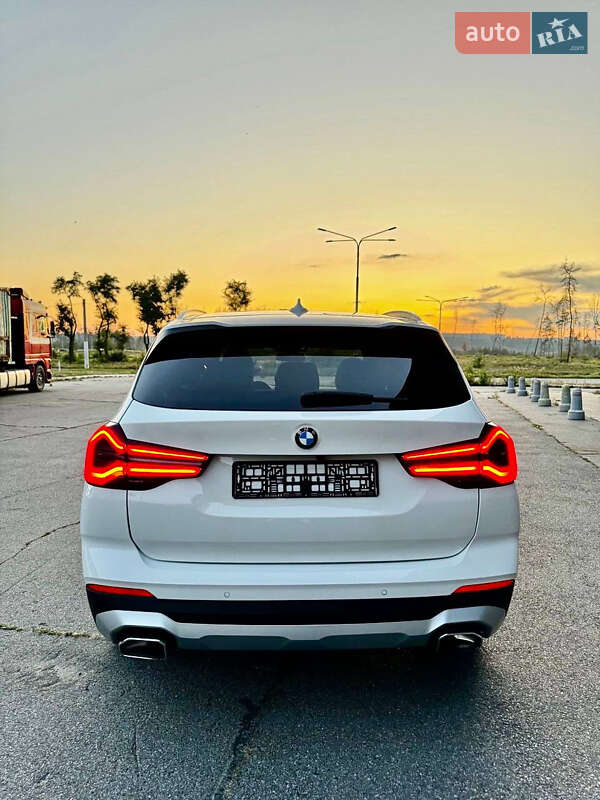 Внедорожник / Кроссовер BMW X3 2021 в Харькове