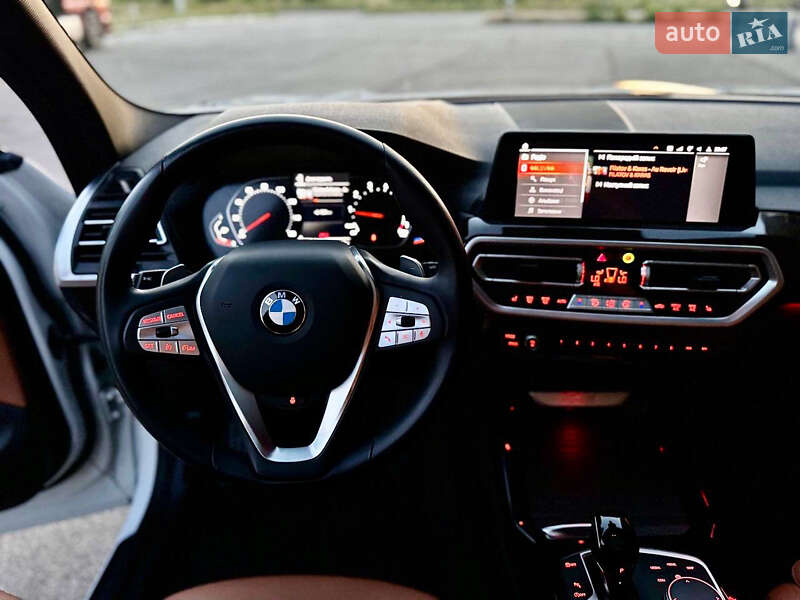 Внедорожник / Кроссовер BMW X3 2021 в Харькове