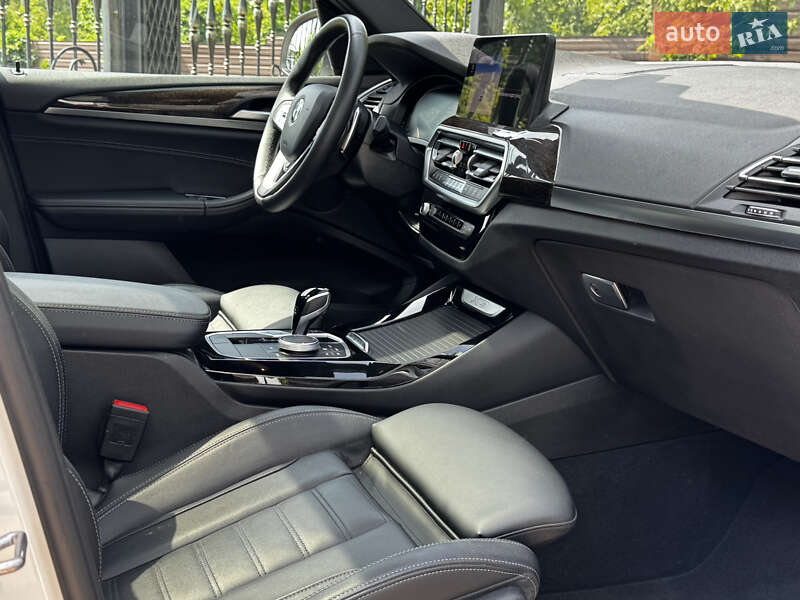 Внедорожник / Кроссовер BMW X3 2022 в Киеве