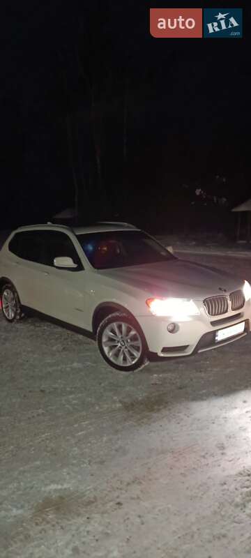 Внедорожник / Кроссовер BMW X3 2013 в Славуте