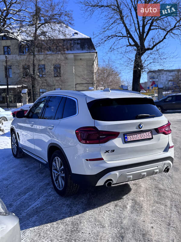 Внедорожник / Кроссовер BMW X3 2018 в Киеве