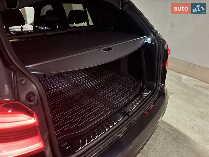 Внедорожник / Кроссовер BMW X3 2019 в Одессе