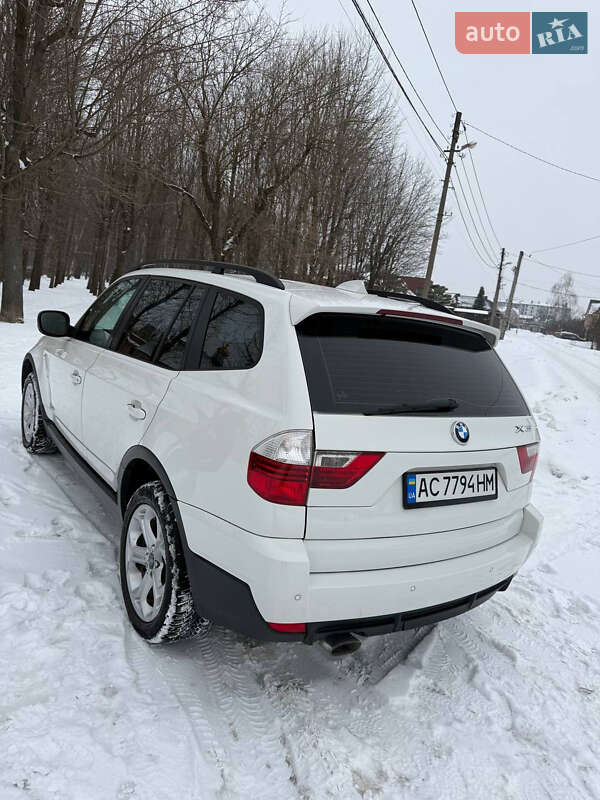 Внедорожник / Кроссовер BMW X3 2010 в Луцке