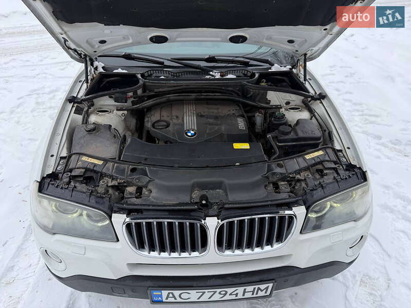 Внедорожник / Кроссовер BMW X3 2010 в Луцке