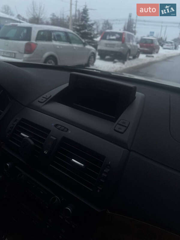 Внедорожник / Кроссовер BMW X3 2010 в Луцке