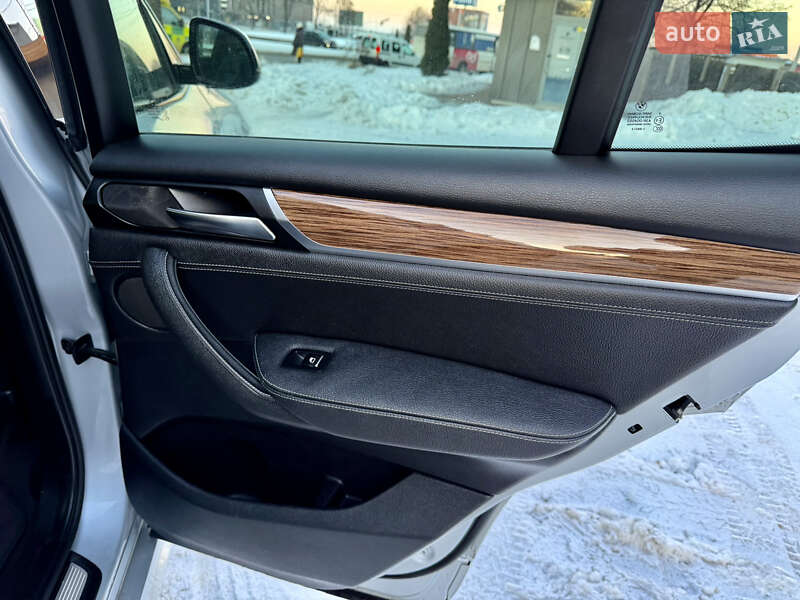 Внедорожник / Кроссовер BMW X3 2015 в Ровно