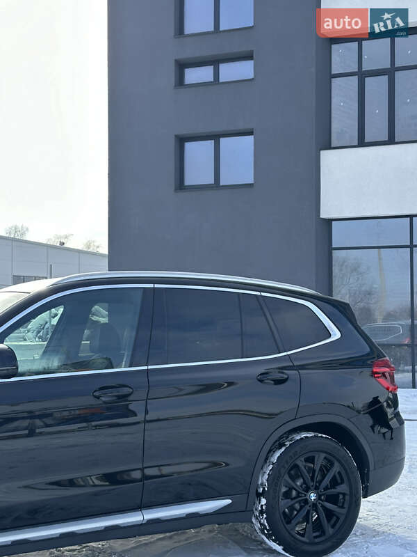 Внедорожник / Кроссовер BMW X3 2018 в Надворной