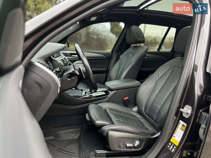 Внедорожник / Кроссовер BMW X3 2018 в Львове