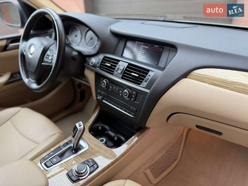 Внедорожник / Кроссовер BMW X3 2013 в Ровно
