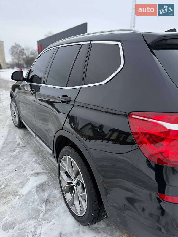 Внедорожник / Кроссовер BMW X3 2017 в Золочеве