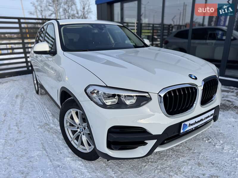 Внедорожник / Кроссовер BMW X3 2021 в Ровно