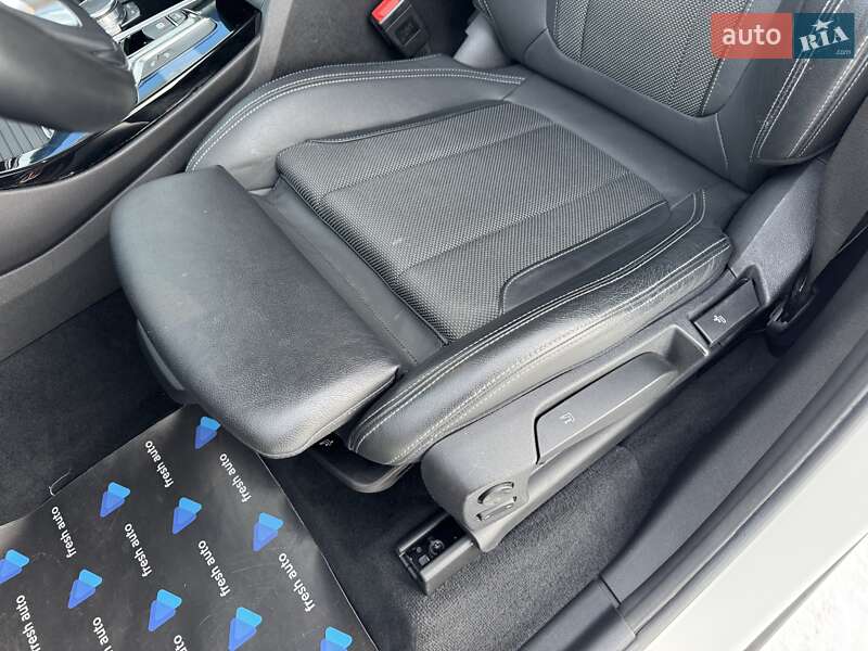 Внедорожник / Кроссовер BMW X3 2021 в Ровно