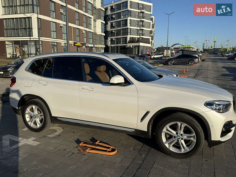 Внедорожник / Кроссовер BMW X3 2020 в Львове