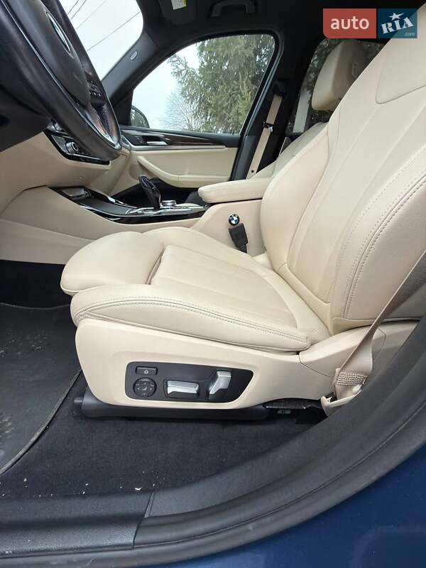 Внедорожник / Кроссовер BMW X3 2020 в Черновцах