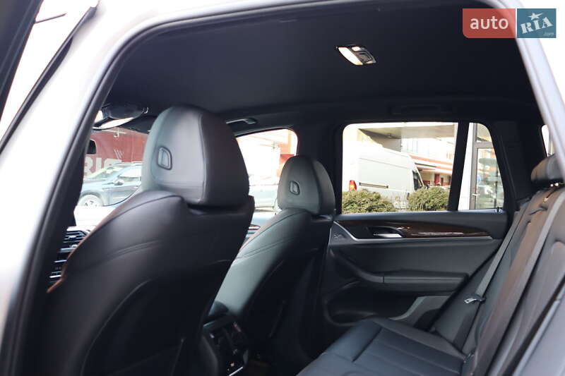 Внедорожник / Кроссовер BMW X3 2019 в Львове