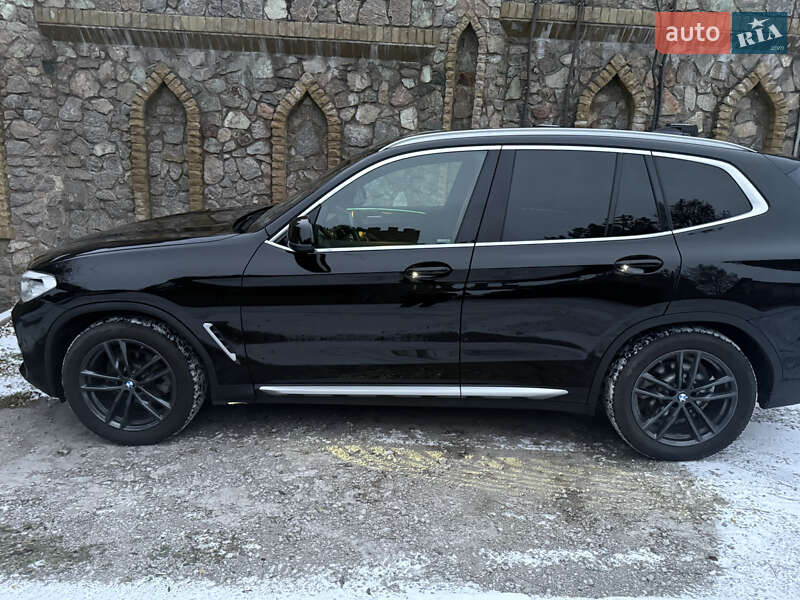 Внедорожник / Кроссовер BMW X3 2018 в Каменском