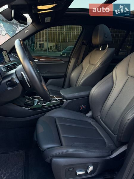 Внедорожник / Кроссовер BMW X3 2019 в Луцке