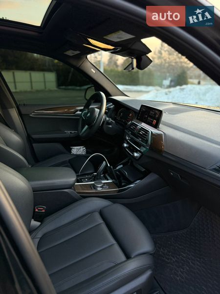 Внедорожник / Кроссовер BMW X3 2019 в Луцке