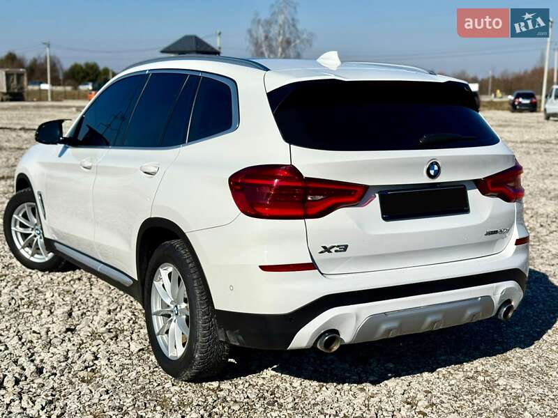 Позашляховик / Кросовер BMW X3 2020 в Новояворівську