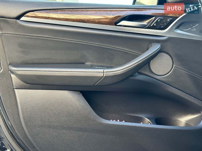 Внедорожник / Кроссовер BMW X3 2020 в Одессе