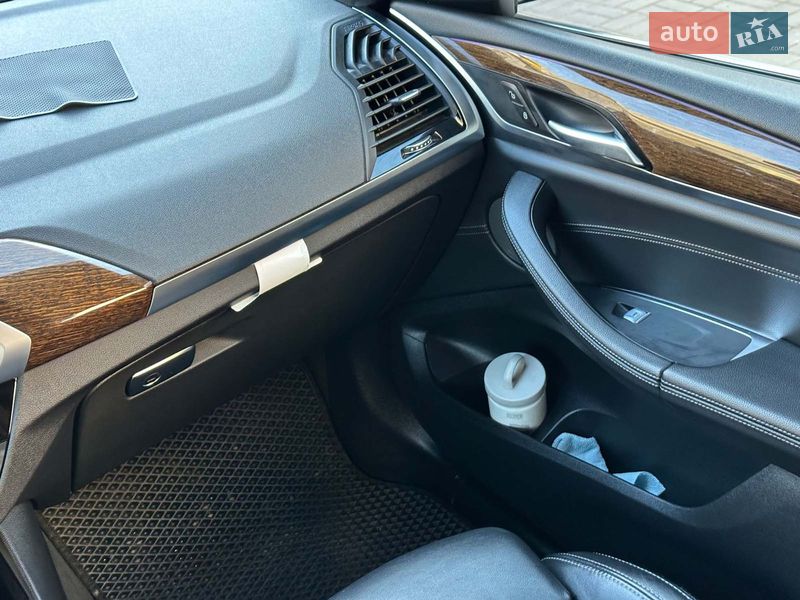 Внедорожник / Кроссовер BMW X3 2020 в Одессе