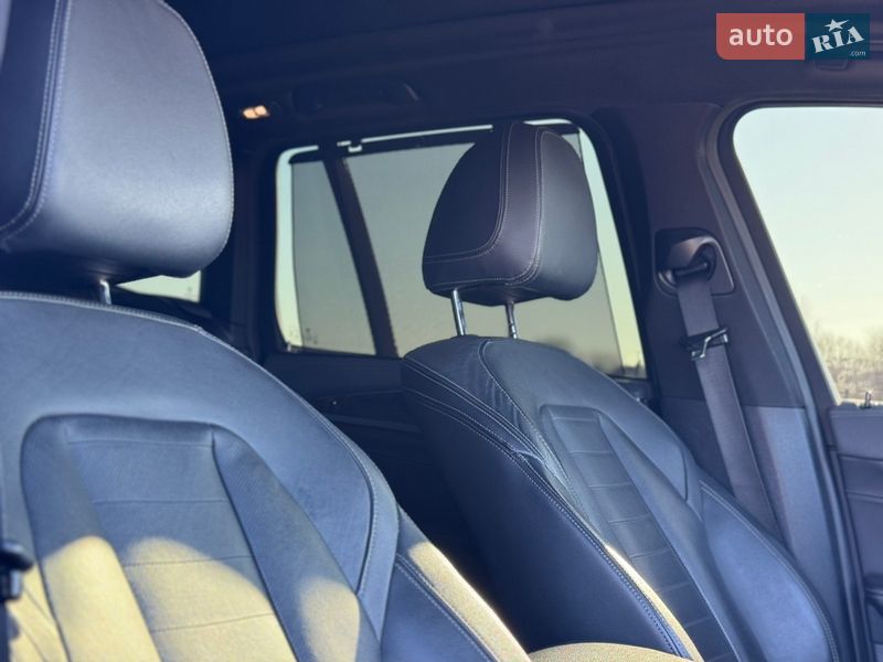 Внедорожник / Кроссовер BMW X3 2018 в Ровно