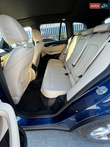 Внедорожник / Кроссовер BMW X3 2019 в Киеве