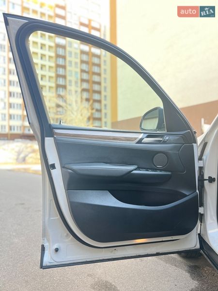 Внедорожник / Кроссовер BMW X3 2016 в Киеве